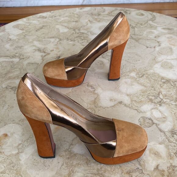Paris Hilton Rebecca Camel Suede/Copper/Tan Leather Platform Pumps - Picture 5 of 13
